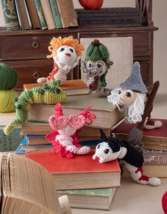 Literature Lovers Bookworm Bundle