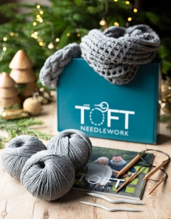Cable and Lace Knitting Gift Box