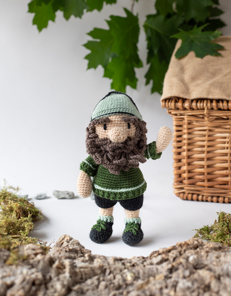 Snow White Fairy Tales Crochet Kit | TOFT