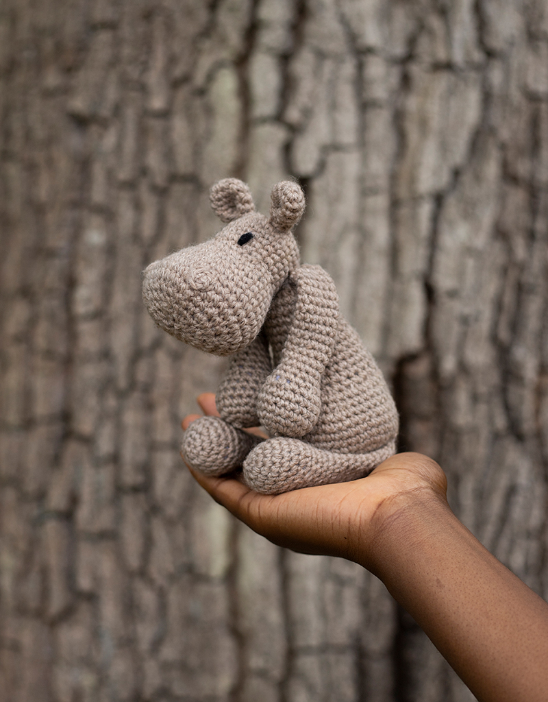 トップス hippo Toft Edward's Menagerie Crochet Kit - Georgina The Hippo – Maker+