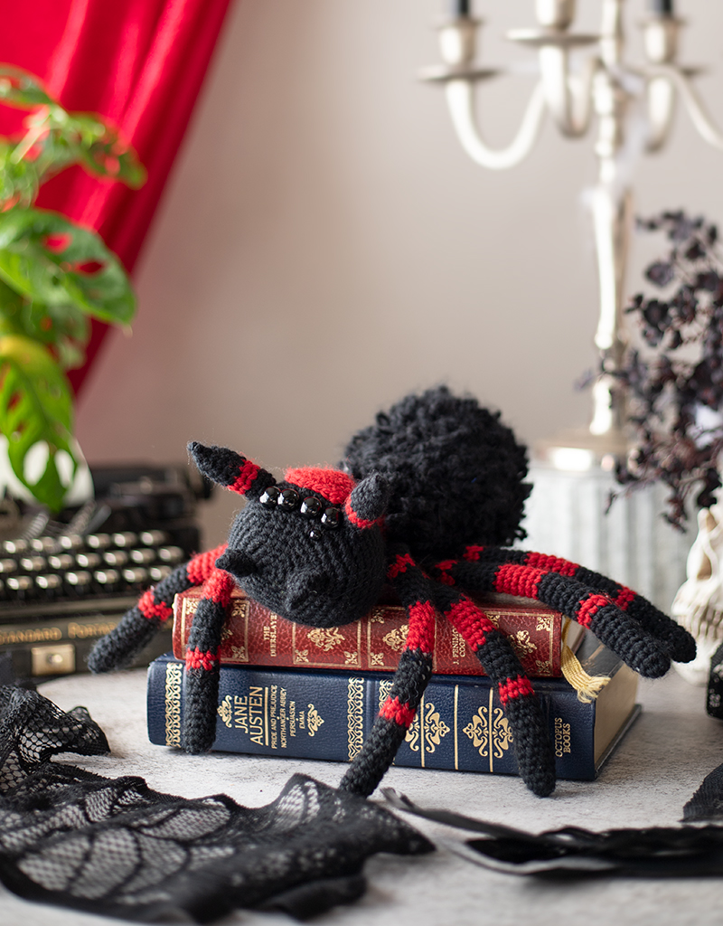 Tarantula Crochet Kit | TOFT