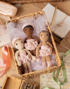 Mini Ballet Doll Troupe