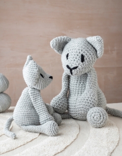 Giant Alexandre the Cat