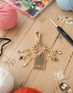 Raegan the King Penguin Enamel Centraliser