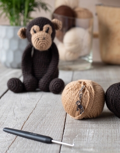 Benedict the Chimpanzee Enamel Centraliser