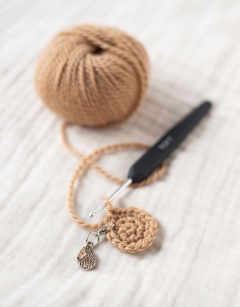 Jane the Pangolin Enamel Centraliser