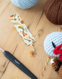 Ross the Turkey Enamel Centraliser