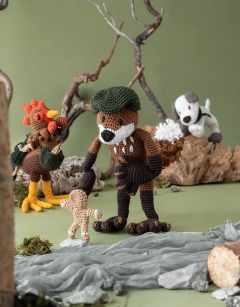 Cockerel Chases Gingerbread Boy