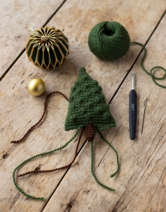 Crochet Tree Garland