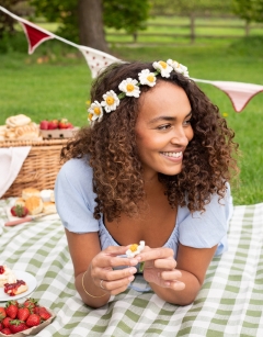 Daisy Chain Headband