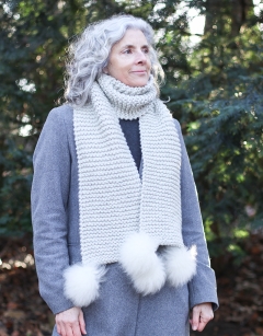 Beginner Pom Pom Scarf