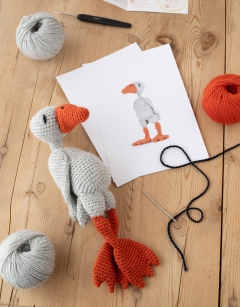 Phoebe the Emden Goose Kit