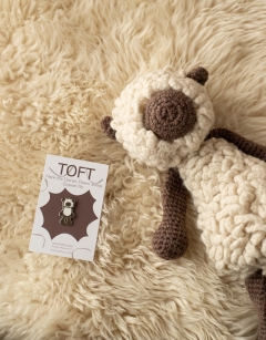 Hank the Dorset Down Sheep Pin