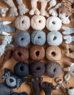300g Animal Fables Colour Bundle