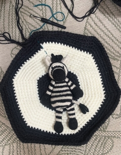 FREE Giant Alice the Zebra Pattern pdf