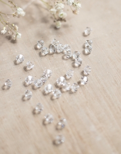 TOFT Glass Beads: Diamond