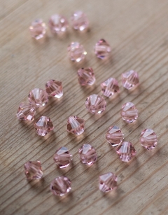 TOFT Glass Beads: Peony