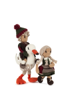 Hansel and Gretel Cross the River