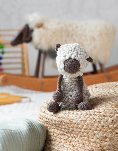 Hank the Dorset Down Sheep Kit