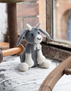 Audrey the Nanny Goat Kit