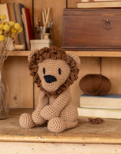 Large Rufus the Lion 