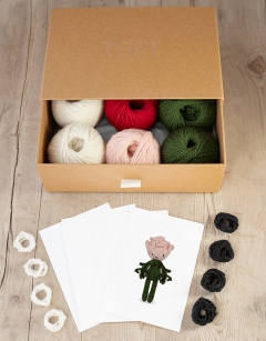 Summer Blooms Discovery Box