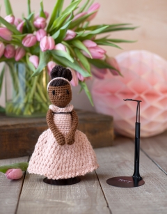 TOFT Mini Doll Stand