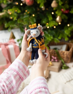 Mini Beaded Mouse King Doll