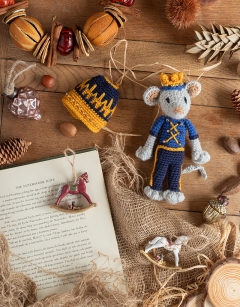 Mini Beaded Mouse King Doll