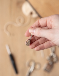 Jane the Pangolin Enamel Centraliser