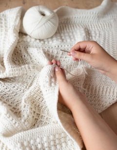 Roaming Sampler Blanket: Solid Colour