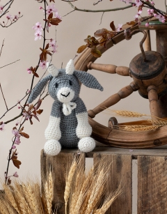 Audrey the Nanny Goat Kit