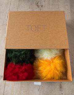 Pom Pom Discovery Box