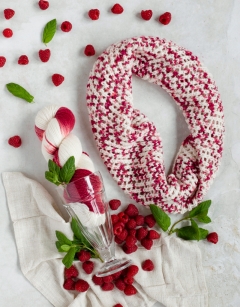 Raspberry Ripple Cowl