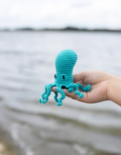 Turquoise Yarn Bundle