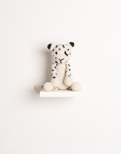 Mae the Snow Leopard