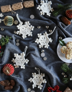 Snowflake Christmas Decoration pdf