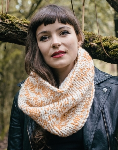 Speckled Cowl