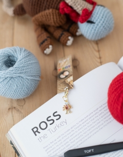 Ross the Turkey Enamel Centraliser