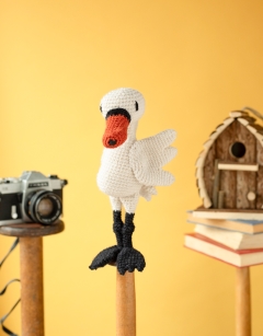 Margot the Swan Kit