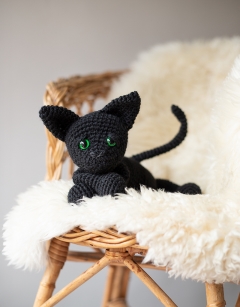 TOFT Black DK Yarn 25g