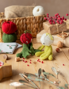 Beaded Mistletoe Bauble
