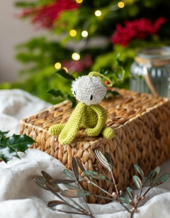 Beaded Mistletoe Bauble