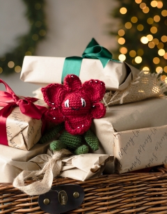 Mini Beaded Poinsettia