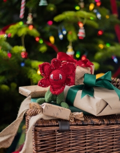 Mini Beaded Poinsettia