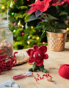 Mini Beaded Poinsettia
