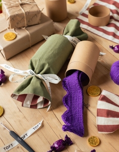 Make and Fill Cracker Crown Bundle
