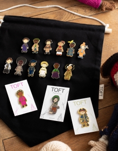 IWD Pin Badge Display Bundle