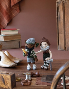 Elves and the Shoemaker Story Bundle