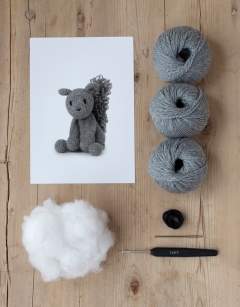 Bradlee the Grey Squirrel Kit